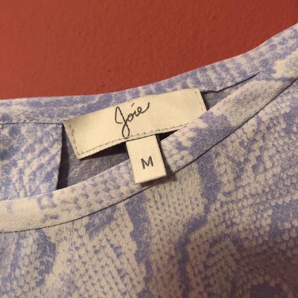 Blue/White reptile print silk top by Joie. Sz M/8 - Picture 3 of 3